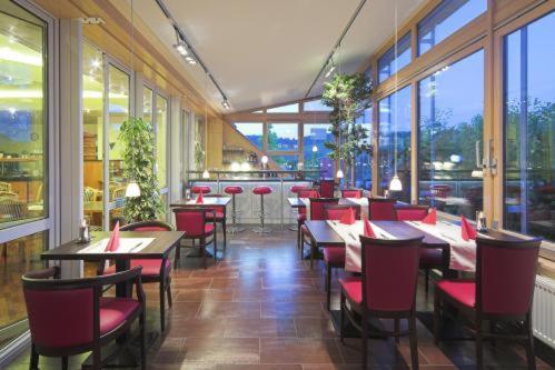 Main Hotel Eckert 3-Sterne Superior Margetshöchheim Exterior foto